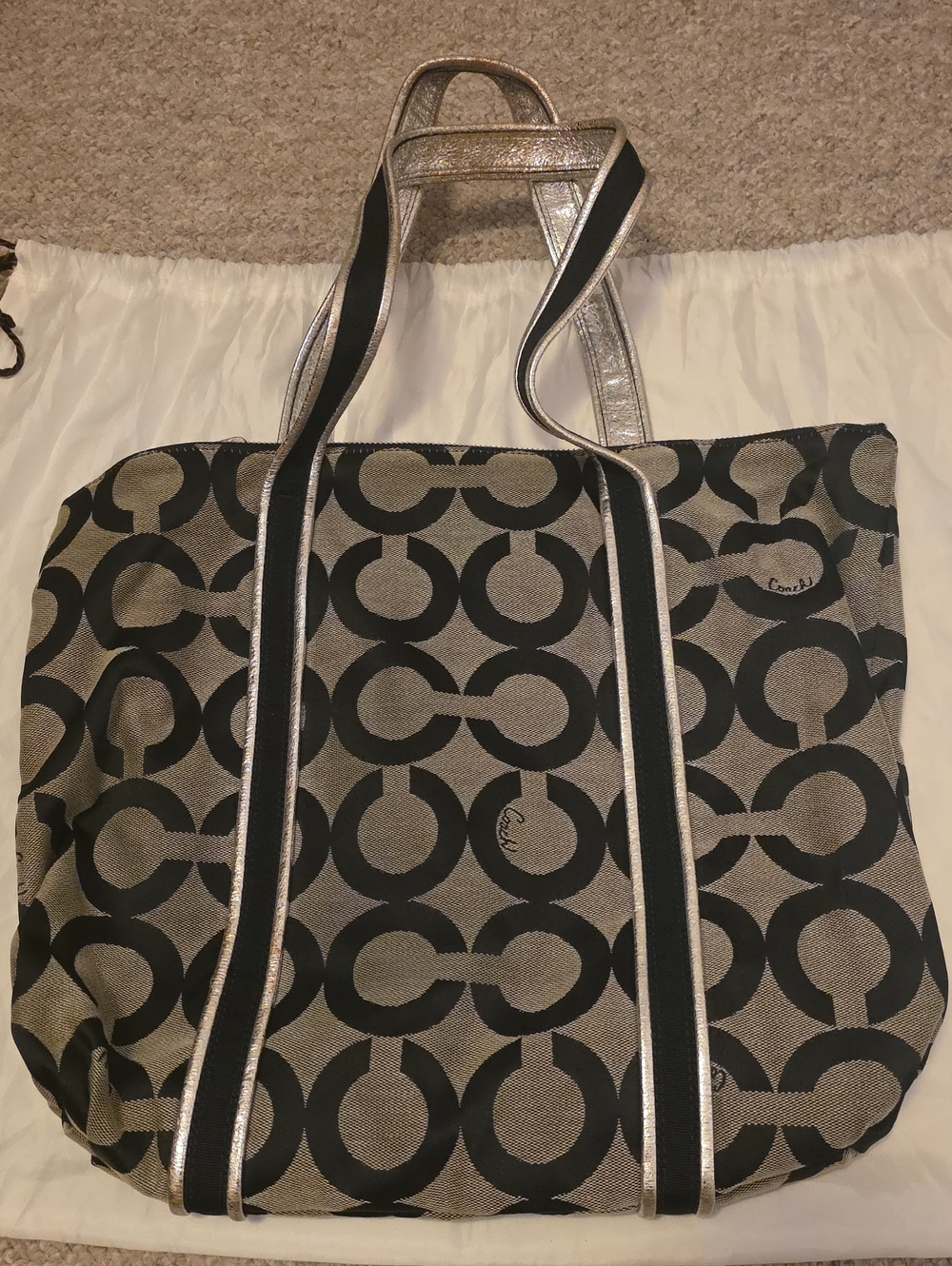 Coach Tote Bag - Picture 7 of 7